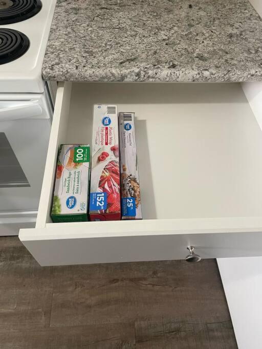 Wonderful 2-Bedroom Apartment 캠로즈 외부 사진
