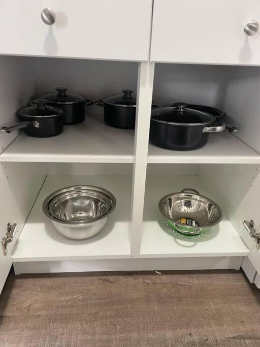 Wonderful 2-Bedroom Apartment 캠로즈 외부 사진