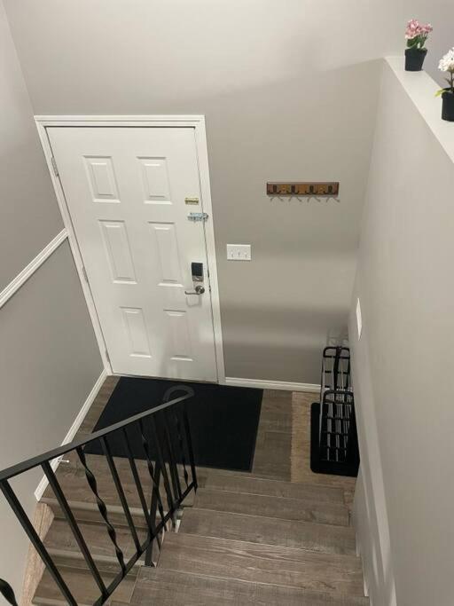 Wonderful 2-Bedroom Apartment 캠로즈 외부 사진