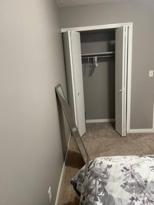 Wonderful 2-Bedroom Apartment 캠로즈 외부 사진